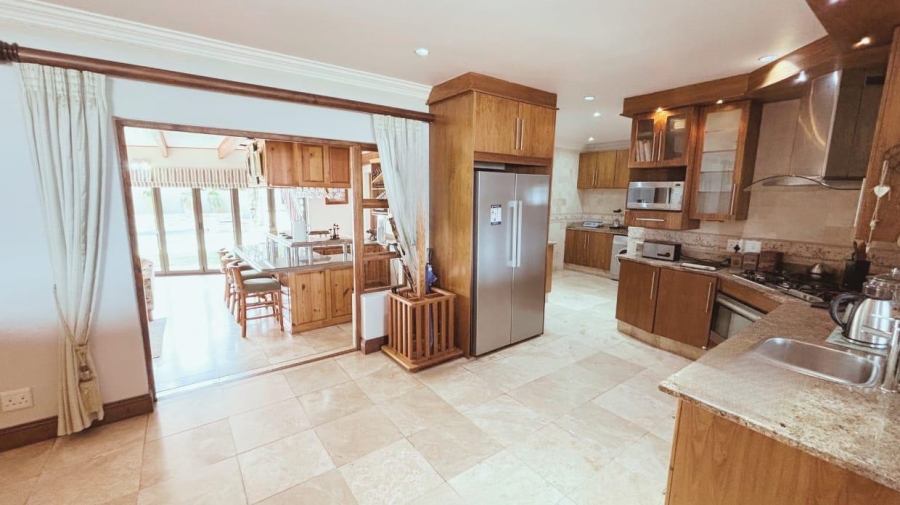 4 Bedroom Property for Sale in Grootbrakhoogte Western Cape